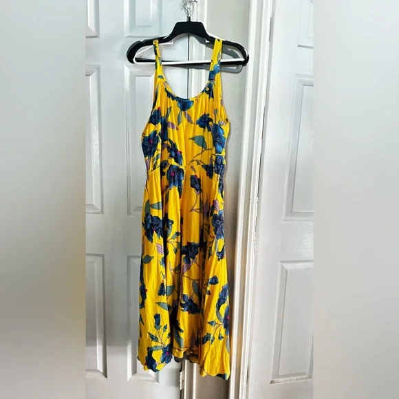 For The Republic - colorful yellow with blue flowers 1X maxi dress - Picture 2 of 6